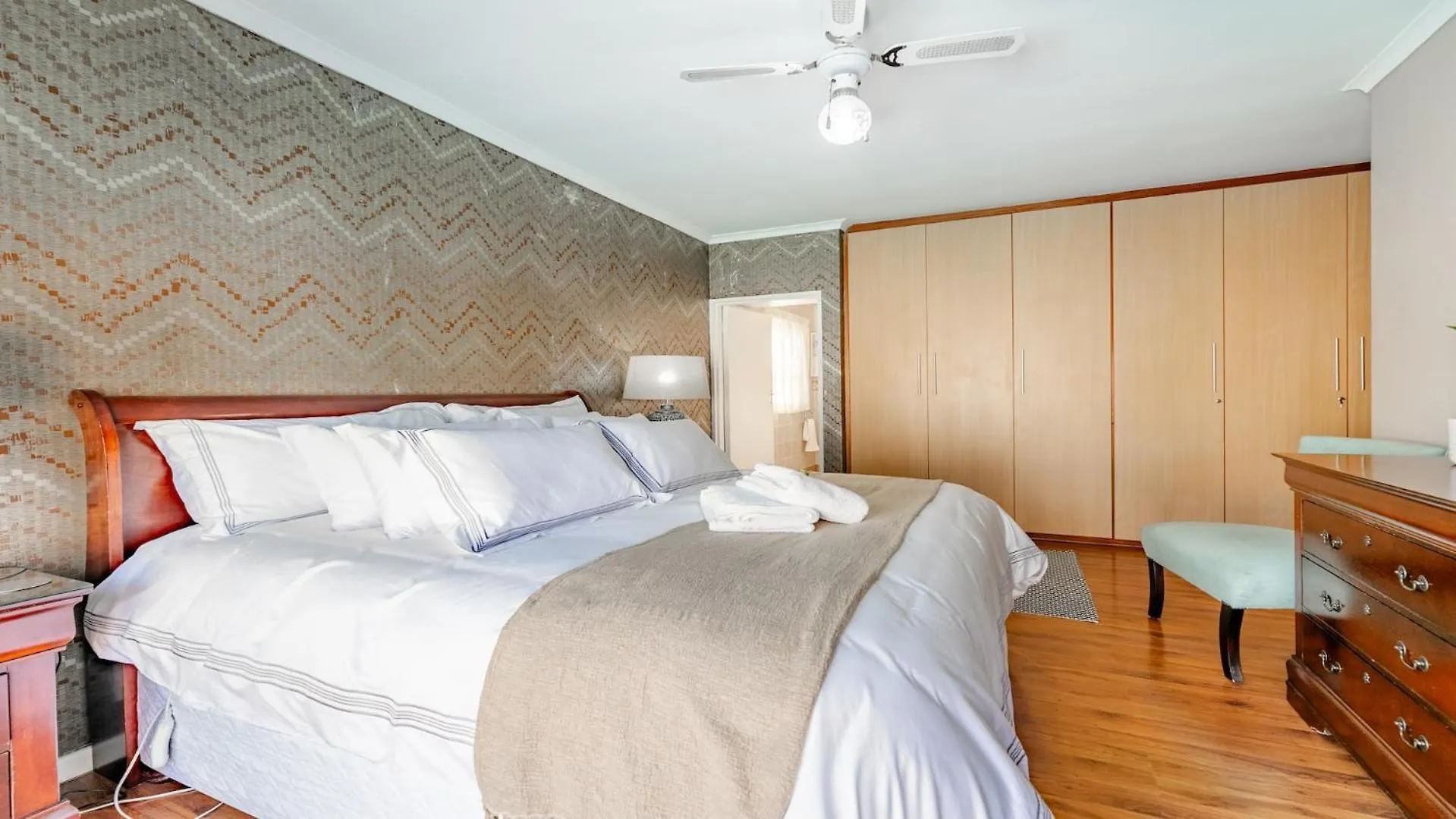Myzen Guest House -5Min To Canal Walk Mall & 5Min To Grand West Cassino Ciudad del Cabo