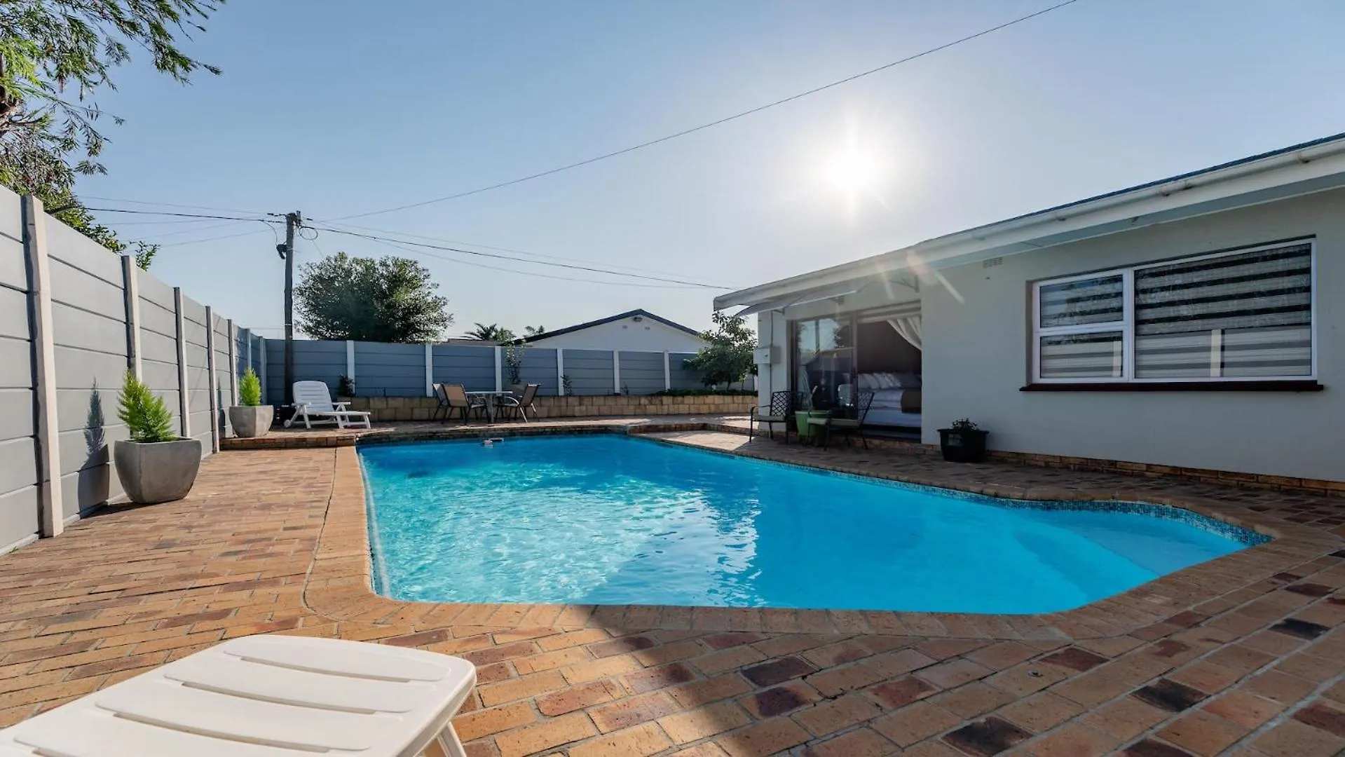 Myzen Guest House -5Min To Canal Walk Mall & 5Min To Grand West Cassino Ciudad del Cabo Сasa de vacaciones